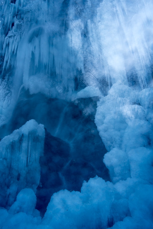 Eisnebel am Uracher Wasserfall