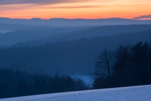 Winterabend auf der Schwaebischen Alb bei Lauterach