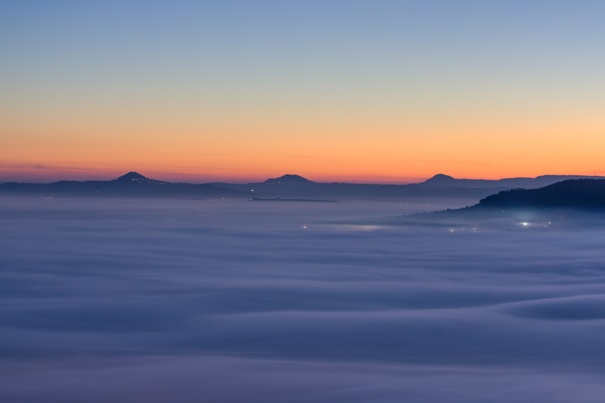 Nebelmeer vor den drei Kaiserbergen