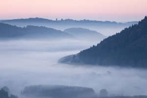 Nebel im Tal - Ausblick vom Wenzelstein