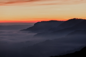Tagesanbruch mit Blick auf die Berge Richtung Albstadt